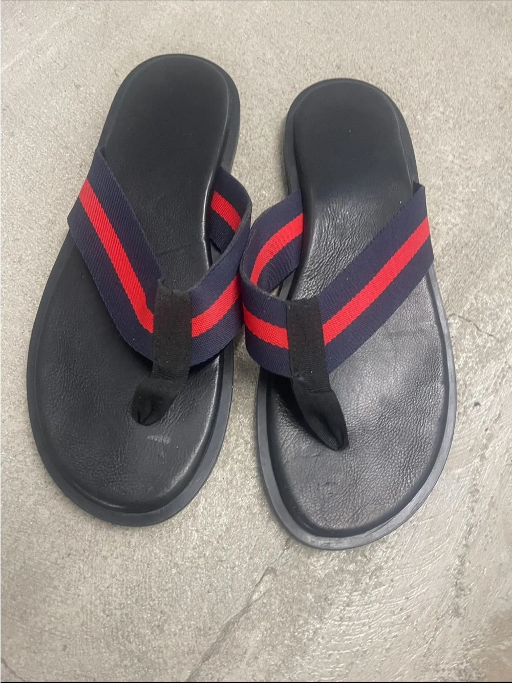 Navy Flip Flop Sandals with Red Stripe Sz 11